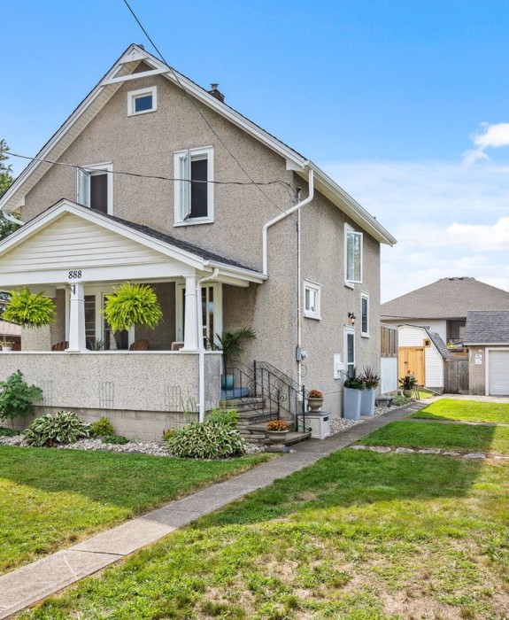 888 Steele St Port Colborne